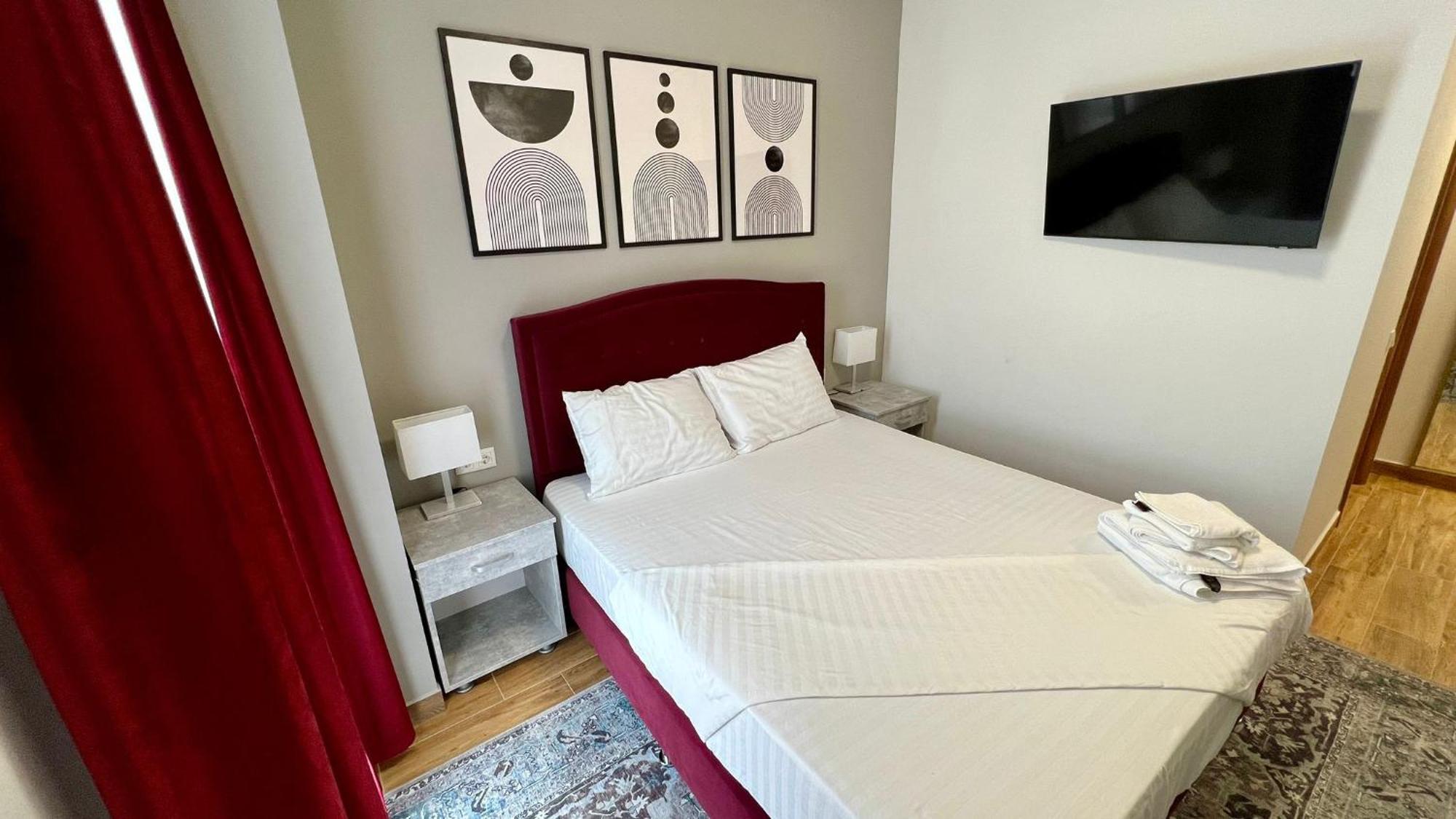 Hotel Fantazia Oradea - Self Check In & Out Eksteriør bilde